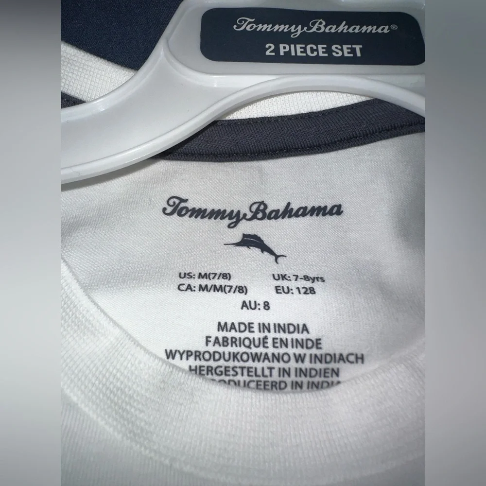 Boys Size 7/8 Tommy Bahama 2 Piece Dinosaur Set - Picture 5 of 6